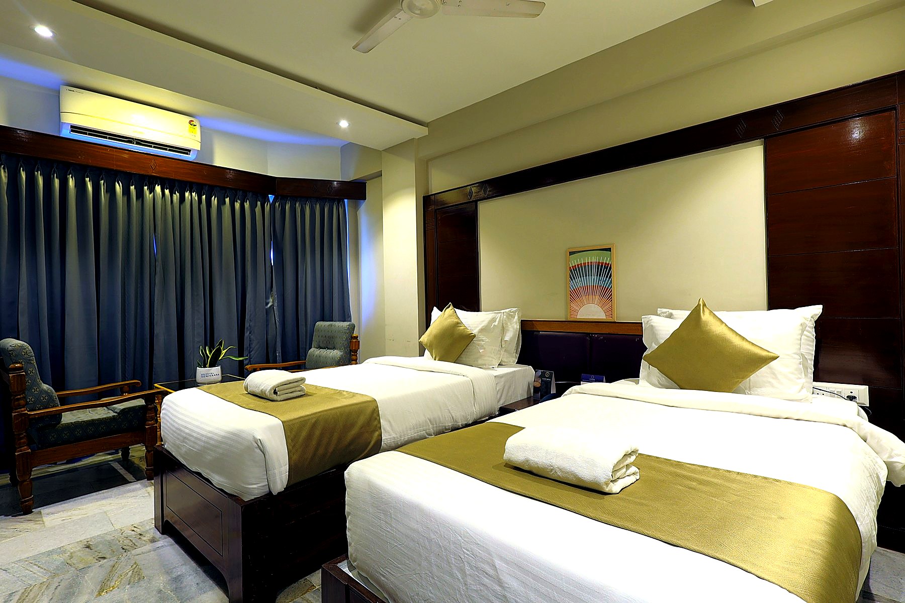 Executive Twin room with two single beds